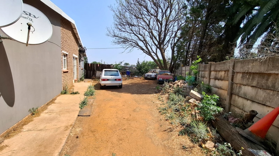 8 Bedroom Property for Sale in Orkney Park North West